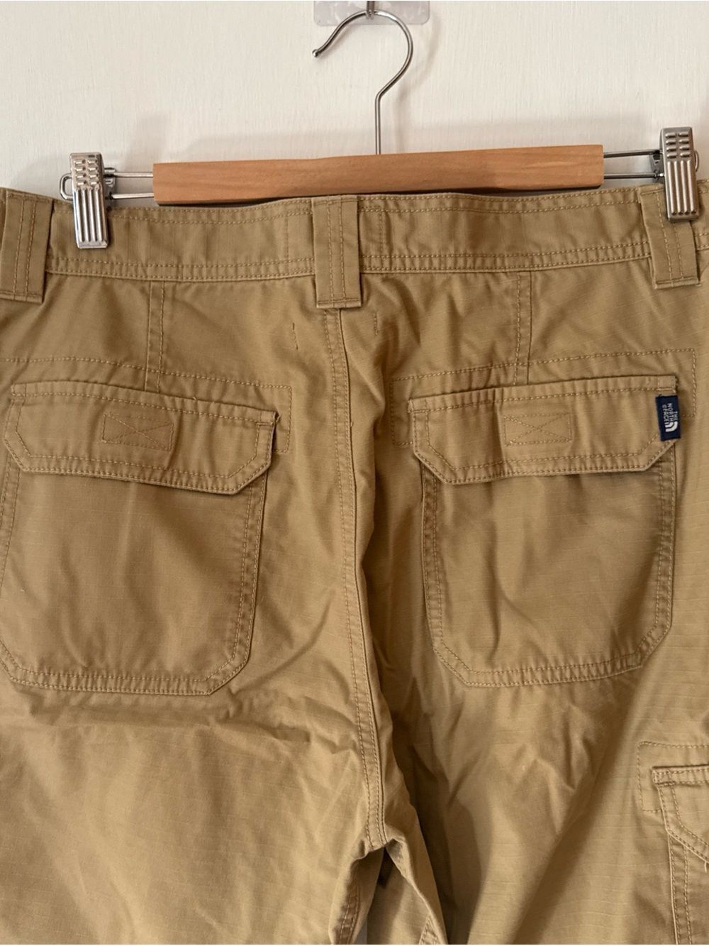 The North Face Cotton Khaki Cargo Rip Stop Hiking Shorts | Men's 34 x 10 - Picture 6 of 8
